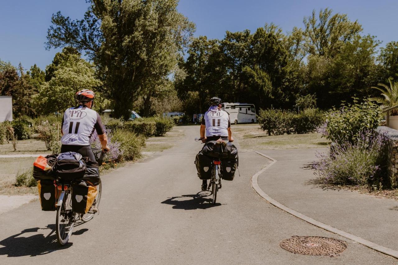 Camping Onlycamp Tours Val De Loire サン・タヴェルタン エクステリア 写真